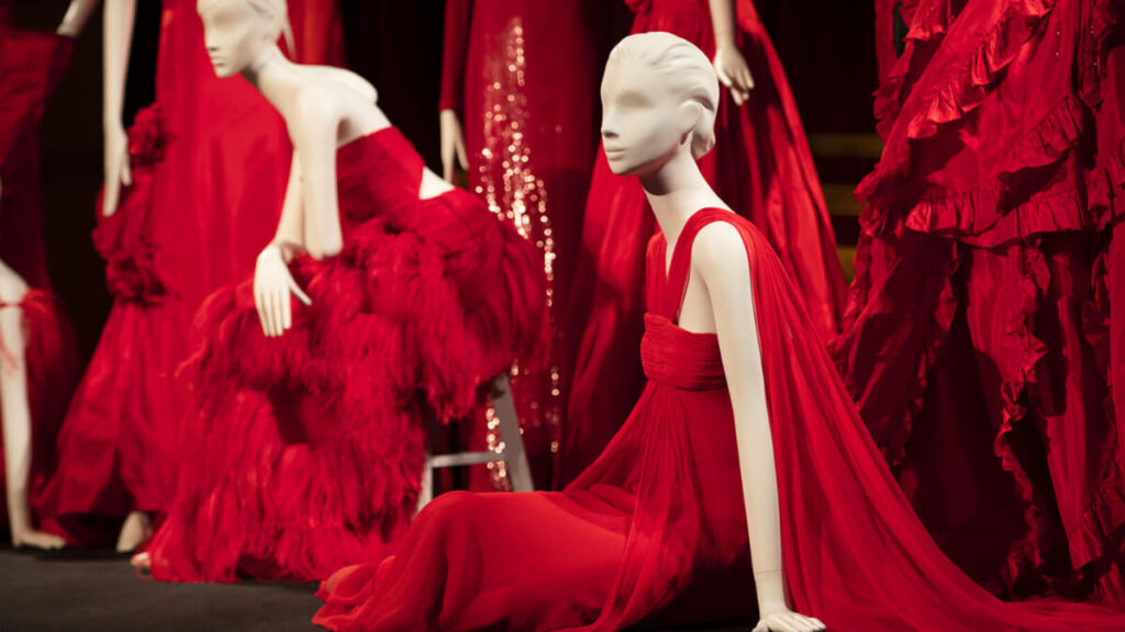 Valentino couture fashion